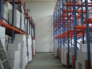 регулируемый одиночный привод доступа 1500KG в вешалке паллета с деятельностью грузоподъемника